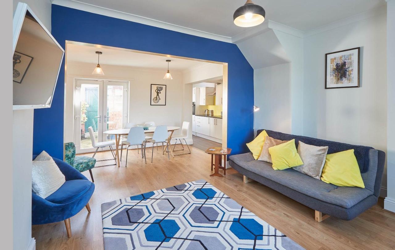 Host & Stay - Artist House Loftus Luaran gambar