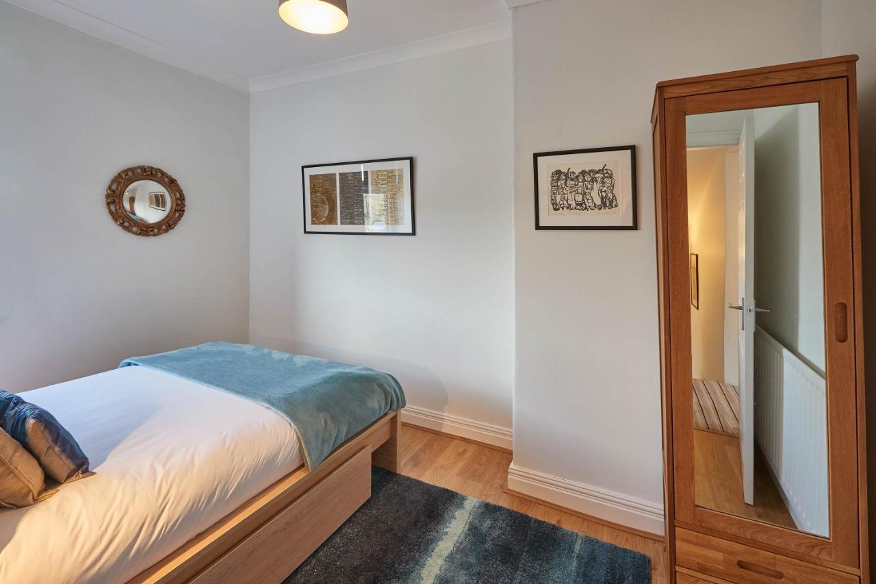 Host & Stay - Artist House Loftus Luaran gambar